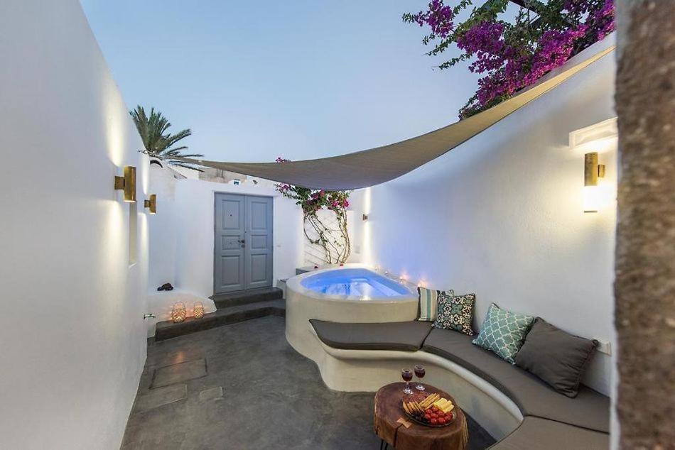 Angels Villa Santorini เมกาโลคอรี ภายนอก รูปภาพ