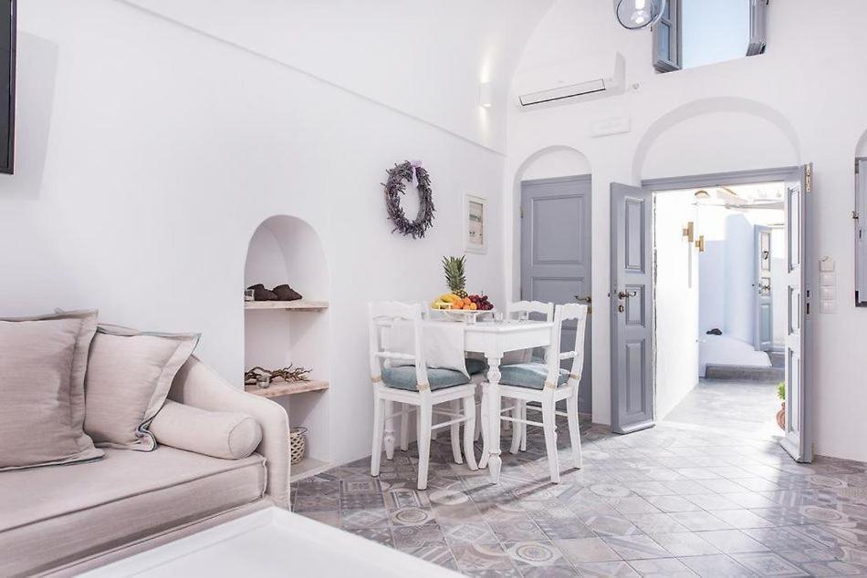 Angels Villa Santorini เมกาโลคอรี ภายนอก รูปภาพ