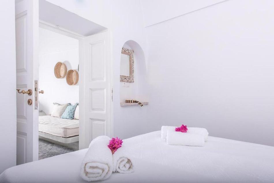 Angels Villa Santorini เมกาโลคอรี ภายนอก รูปภาพ