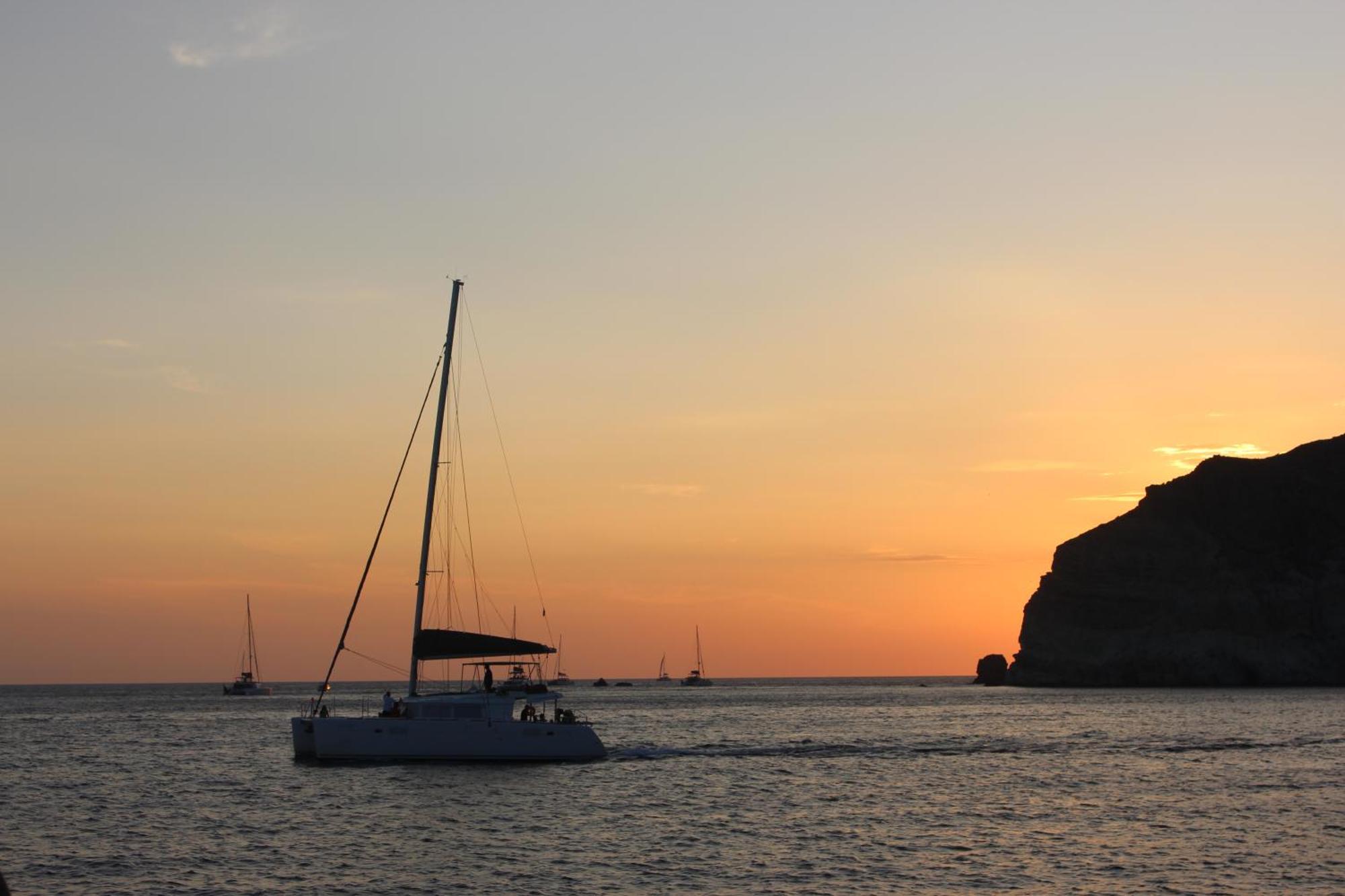 Angels Villa Santorini เมกาโลคอรี ภายนอก รูปภาพ